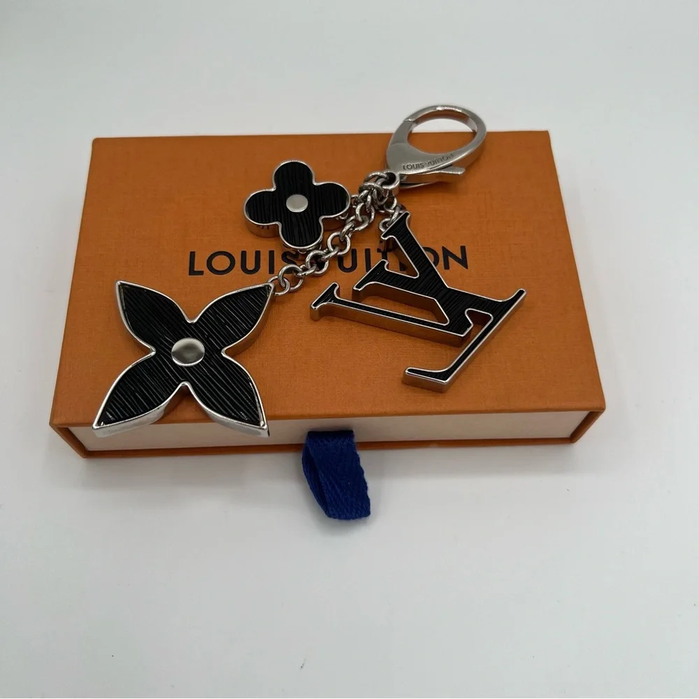 Authentic Louis Vuitton Black and Silver Keychain❤️ - Picture 5 of 6